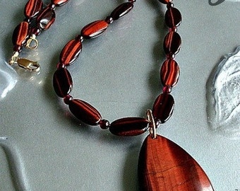 Red Tiger Eye necklace Pendant. Ox Eye or Bull’s Eye.