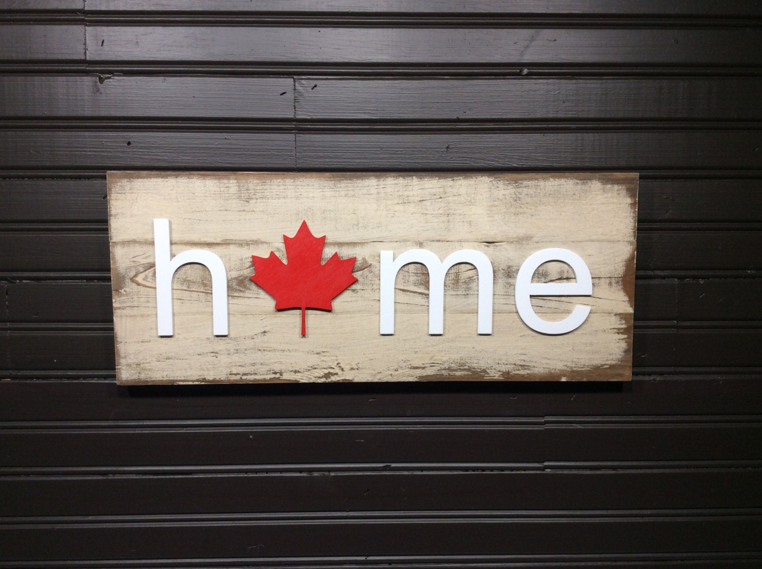 Canada HOME plaque sign with Canadian Maple Leaf