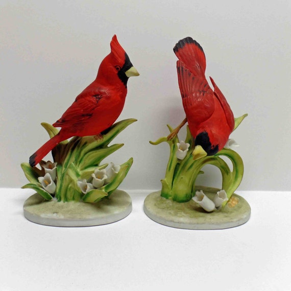 cardinal figurine set