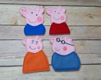 Pig and Family Finger Puppets Set