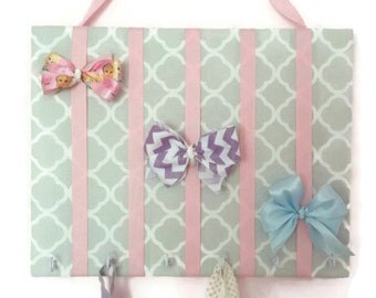 Hair Bow Holder Small-Medium-Large Gray / White Quatrefoil Padded Hair Bow Organizer with Hooks for Headbands
