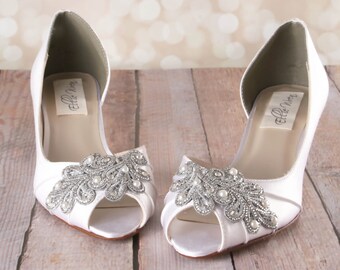 Vintage Wedding Shoes, Custom Wedding Shoes, Art Deco Wedding, Wedding Accessories, Ivory Bridal Shoes, Ivory Shoes, Lace Wedding Shoes