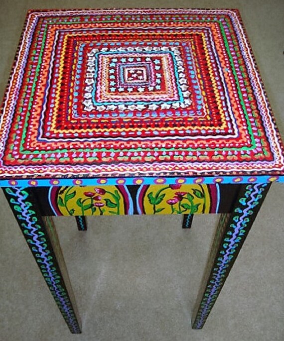 Decorative table