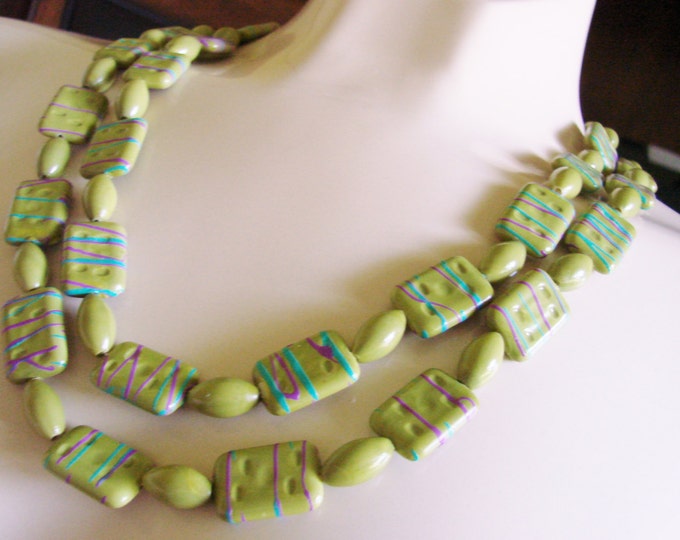 Vintage Olive Green Plastic Art Bead Necklace / Textured / Painted / Hong Kong / Jewelry / Jewellery