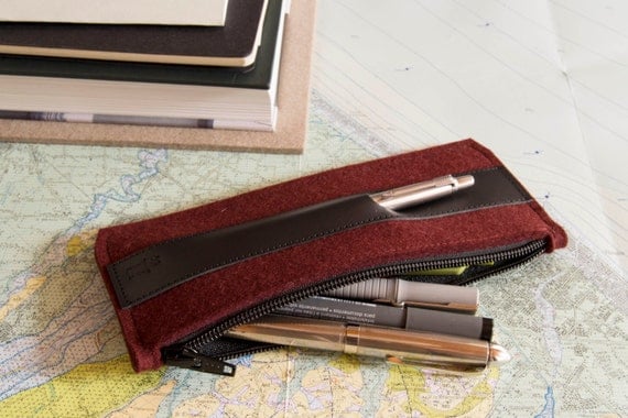 Felt and leather PENCIL CASE, sunglasses case, pen holder, maroon and black, wool felt, handmade, made in Italy