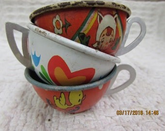 Vintage Ohio Art Set of 3 Tin Tea Cups Duck Hearts