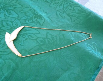 Vintage Monet Necklace, Gold Tone Pendant with White Enamel, Pretty Feature. Elegant, Signed.