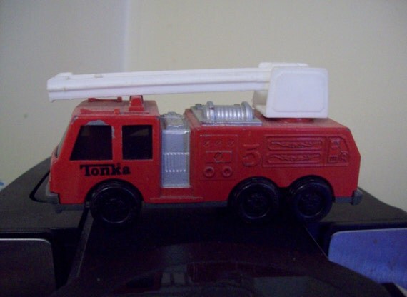 Items similar to Tonka Fire Truck #5 Diecast Toy 1992 on Etsy