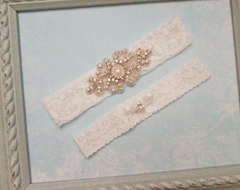 Vintage Wedding Garter Set, Bridal Garter and Toss Garter, High Quality Rhinestones, Stretch Lace garter, Crystal or Pearl center