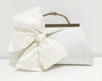 Ivory Wedding Clutch, bridal clutch, Clutches bridesmaid, BOW Clutch, Bridesmaid gift, party clutch Purse, evening clutch, Style C001
