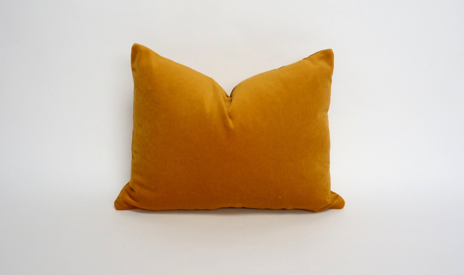 ochre velvet pillow case // golden yellow velvet // rectangle