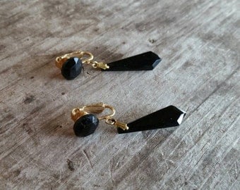 Classy Vintage Black Faceted Glass Drop Earrings