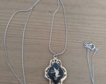 Vintage Siamese Silver pendant and chain