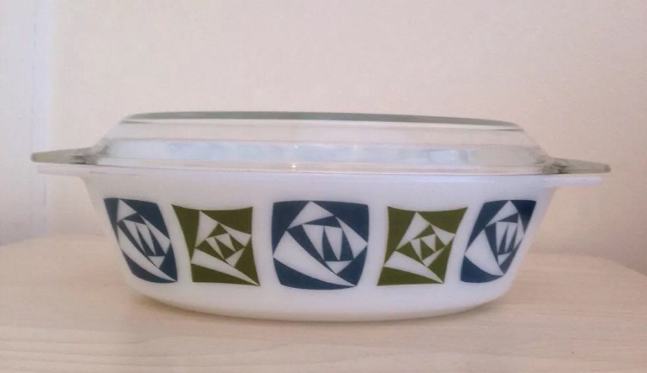 Vintage Pyrex casserole dish Checkers pattern with lid mid