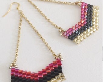 Chevron Beaded Earrings, Bead Chain Earrings, Seed Beaded Earrings, Dangle Earrings, Gold Black Red Seed Bead Earrings, Chain Jewelry,