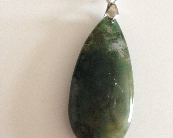 agate necklace with moss agate pendant