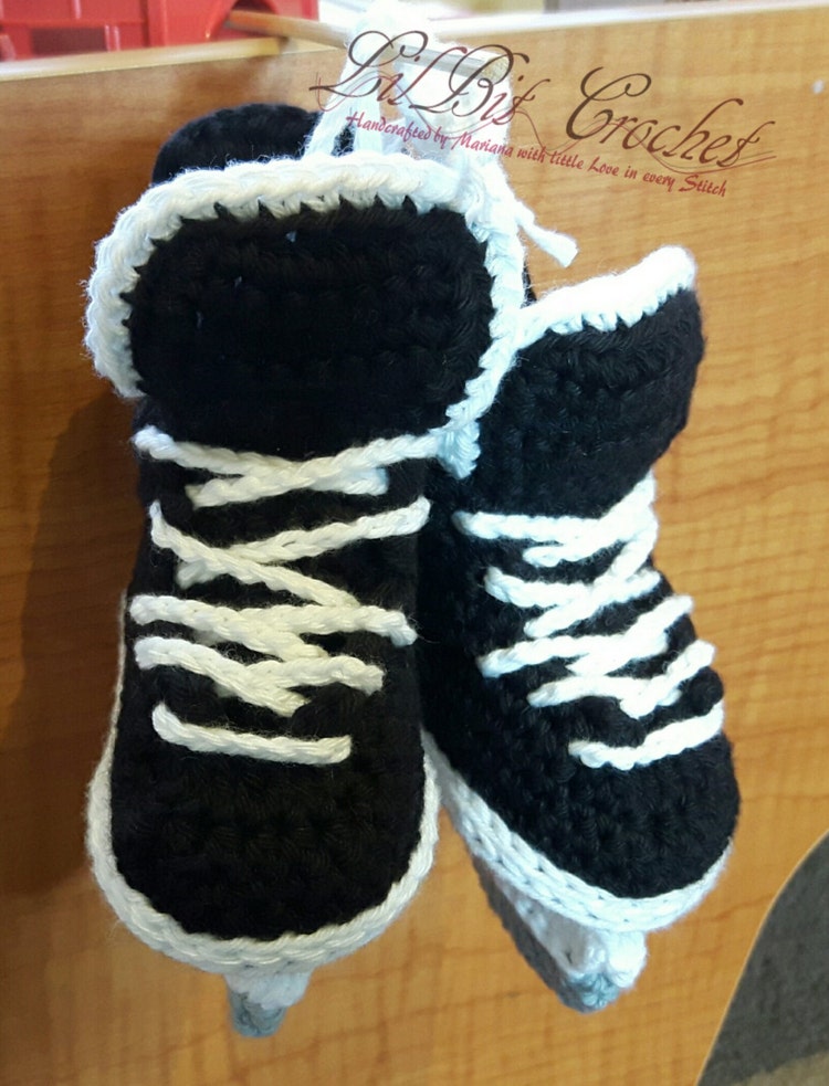 Handmade Crochet Baby Ice Hockey Skates baby by LilBitCrochet