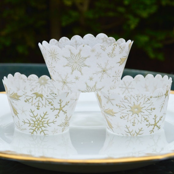 Edible Cupcake Wrappers Snowflakes Winter Gold x12 Edible Wafer Paper Winter Frozen Snow Christmas Cake Cupcake Cases Wedding Party Xmas RTD Il_570xn