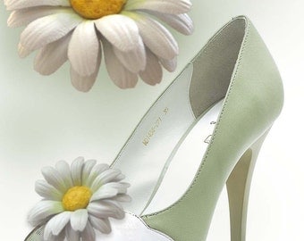 Decoration for shoes, Brooch Shoes White daisy , Shoe Clips, leather flowers handmade, leather accessories, gift for her. Make to order