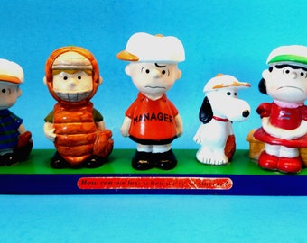 peanuts gang figurine set