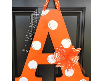 UT Vols Orange & White Polka Dots Tennessee Vols Football Wooden Door Hanger // Go Big Orange Door Decor // University of Tennessee Wreath