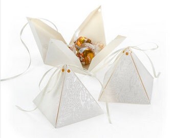 Lace Pyramid Ivory Wedding Favor Boxes (Pack of 25) Wedding Favor Ideas