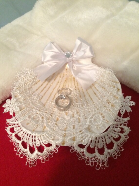 Seashell ring holder lace rings pillow shell wedding ring