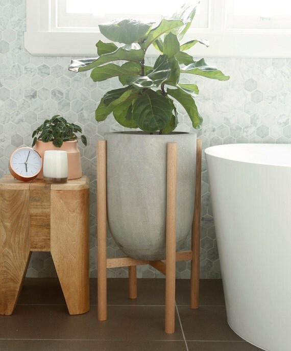 Medium pot planter with timber legs Eva series CONCRETE