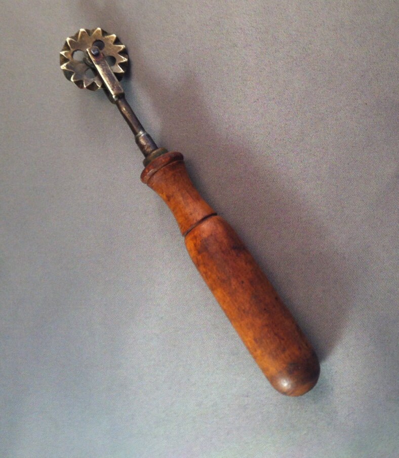 Vintage Brass and Wood Pie Crimper Antique Crimpers Pie