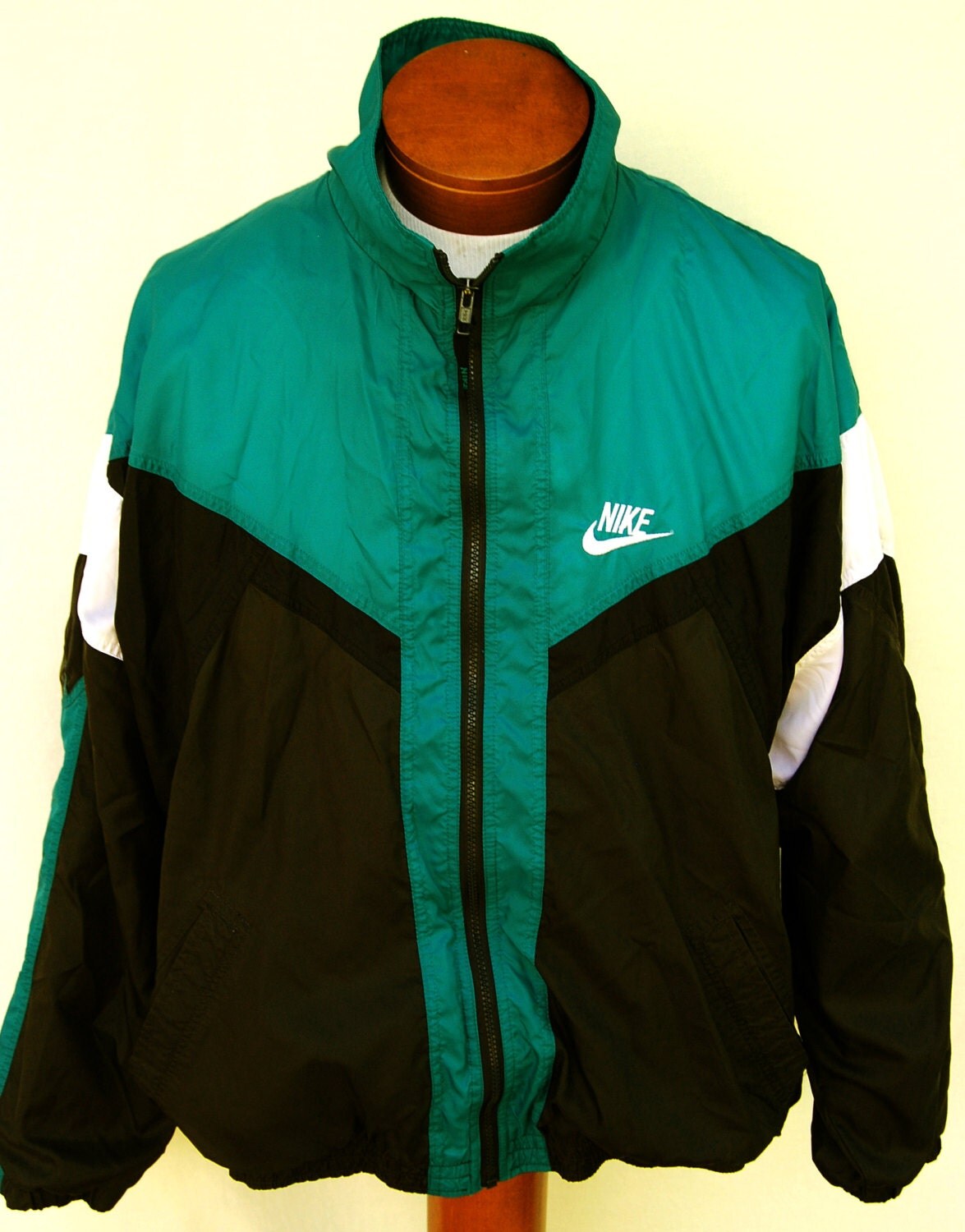 nike colour block windbreaker jacket
