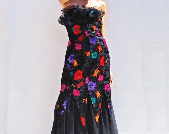 Long Formal Dress, Vintage 1980s Floral Black Velvet Frank Usher Maxi Dress, Ball Gown, Black Tie Maxi Dress, NYE Dress, Black Velvet Dress
