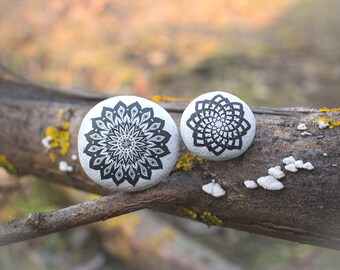 Mandala - Mandala Art - Mandala Stone - Meditation Decor - Zen Art - Zen Decor - Desk Decor - Table Decor - Stone Art - Rock Art - Yoga