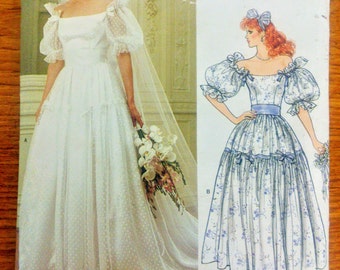 Items similar to Vintage Vogue Pattern 1677 Bridal Original Wedding