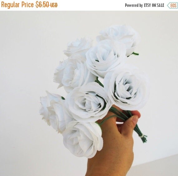 SALE Artificial Silk Flowers 10 Medium White Rose by Flowersfield