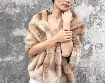 Bridal Shawl, Bridal Fur Stole, Faux Fur Wrap, Winter Wedding, Fall Wedding, Winter Cape, Wedding Shawl, White Fur Cape, Shawl, Style S001