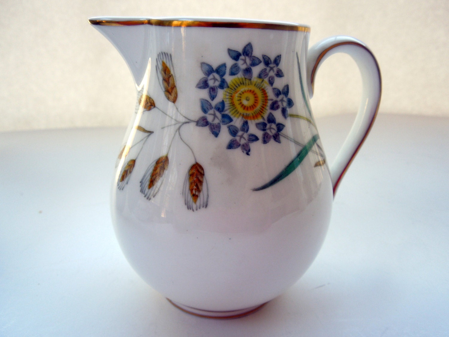 Wedgwood Creamer Pitcher Jug Wheatear W4051 Bone China Flowers