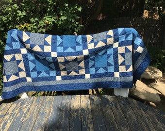 Vintage Handmade Lightweight Heirloom Reversable OHIO STAR QUILT Monocromatic Blues Cream Lining 88" X 105"