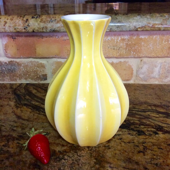 Retro MidCentury Melon Shape FTD Gift Vase in Sunny Yellow