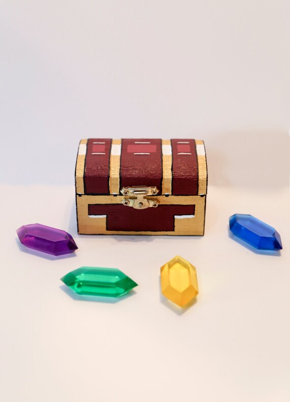 Legend of Zelda Treasure chestSmall by LyneasLegendaryLoot