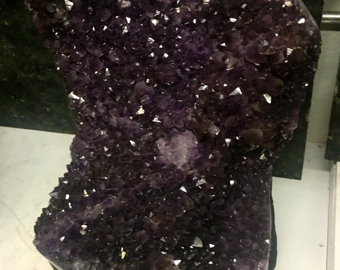 Large Amethyst Geode Cathedral 23 inch tall with Chalcedony Border - High Grade AAA Amethyst Crystals from Brazil Fung Shui \ Home Decor