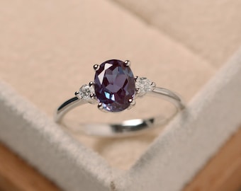 Oval alexandrite ring, silver, alexandrite jewelry, gemstone ring