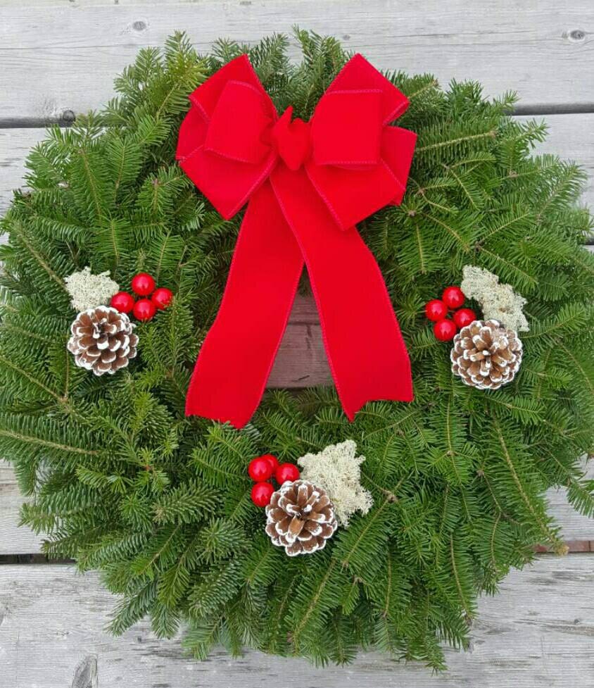 20in Fresh Maine Balsam Fir Wreath Traditional