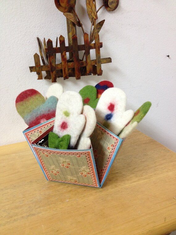 Decorative cardstock paper bowl by LENYURR on Etsy