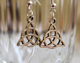 Celtic Knot Earrings Celtic Earrings Trinity Amulet Triquetra Viking Earrings Silver Asatru Celtic Jewelry Viking Jewelry Norse