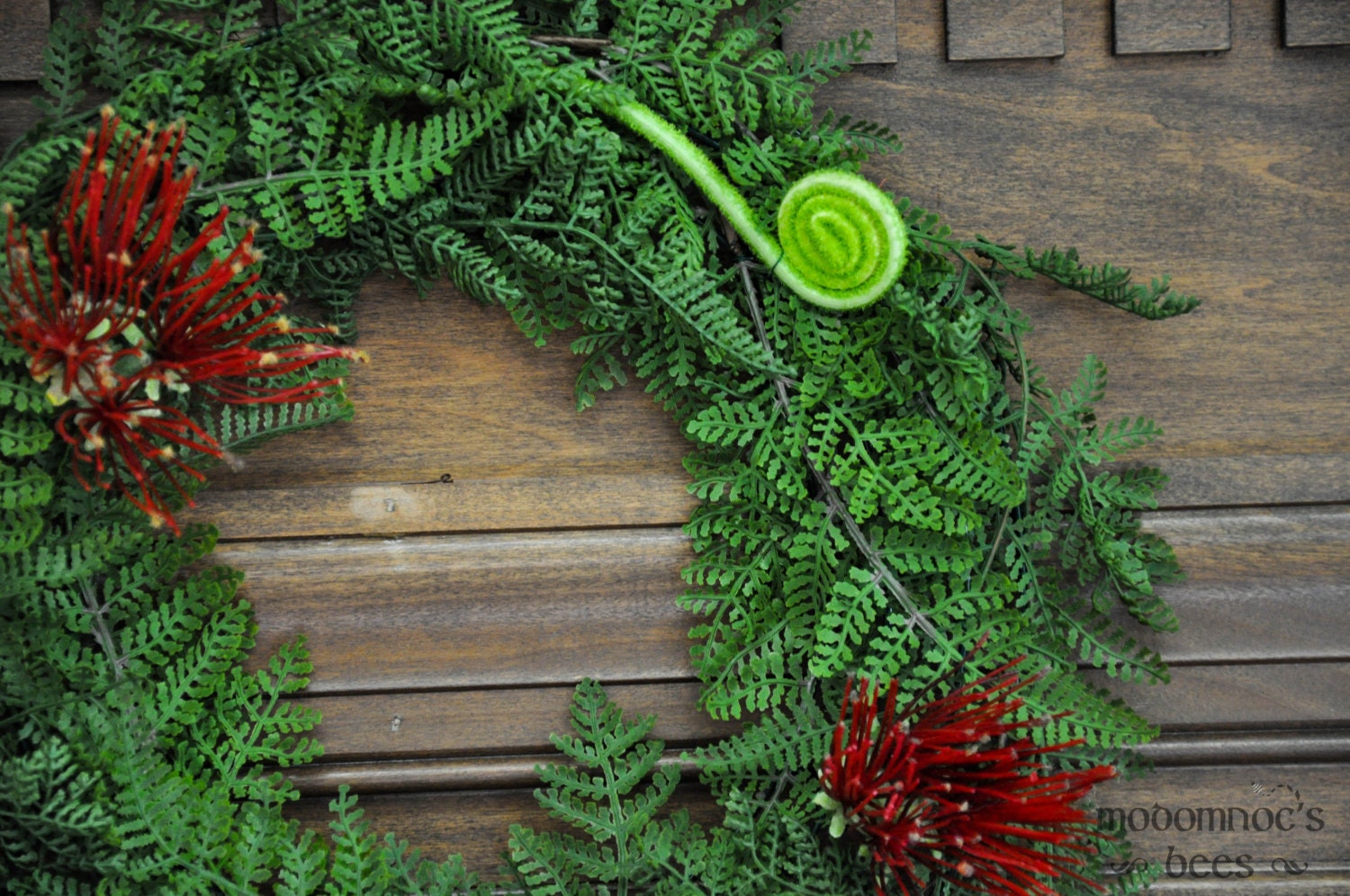 Christmas Wreath: New Zealand Christmas Wreath with Pohutukawa Flower and Silver Fern Koru