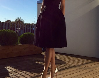 Black Carrie skirt with pockets