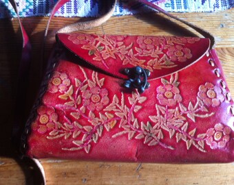 Vintage red keather shoulder bag embossed strap