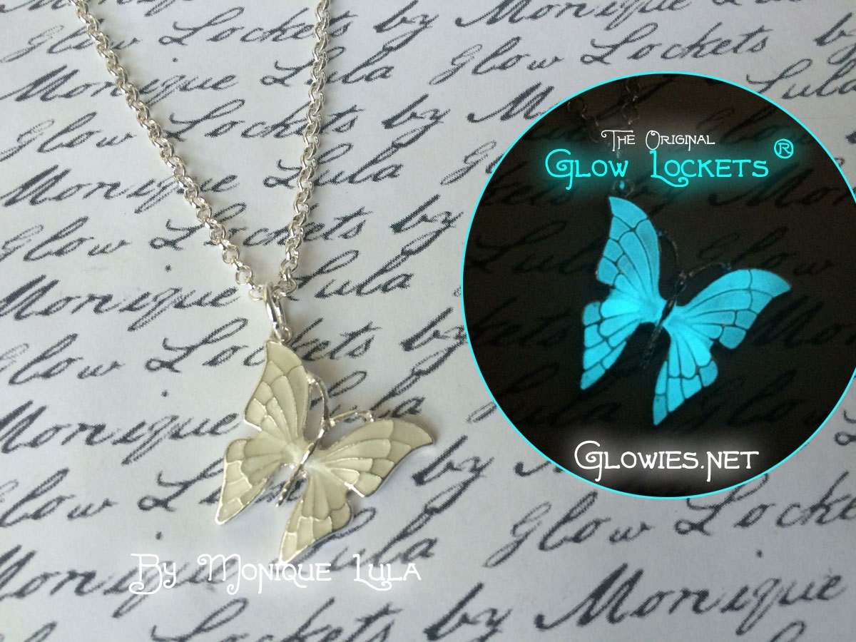 the sunlight jewelry spirit of With Butterfly Wings Necklace Glowing