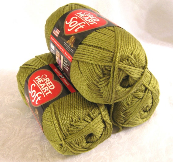 Red Heart Soft LEAF green yarn medium worsted weight by crochetgal