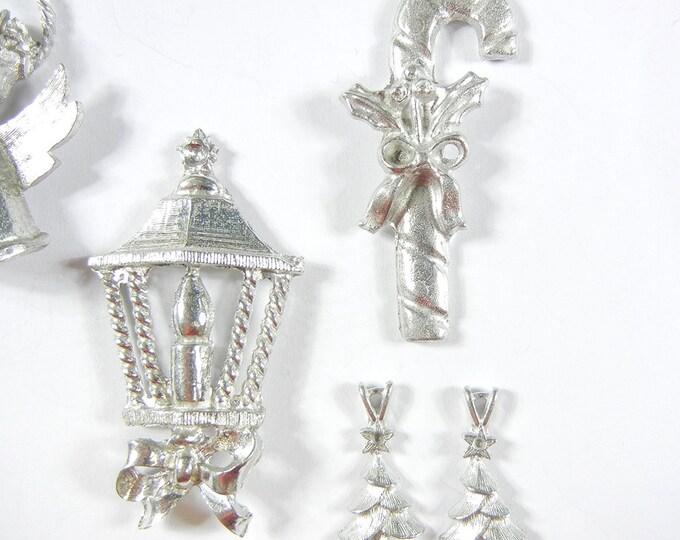 Lot of 7 Pewter Christmas Charms and Pendants